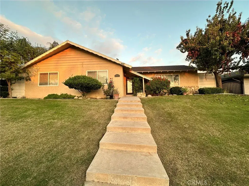 3623 Redlands, Bakersfield, CA 93306 - Image #1