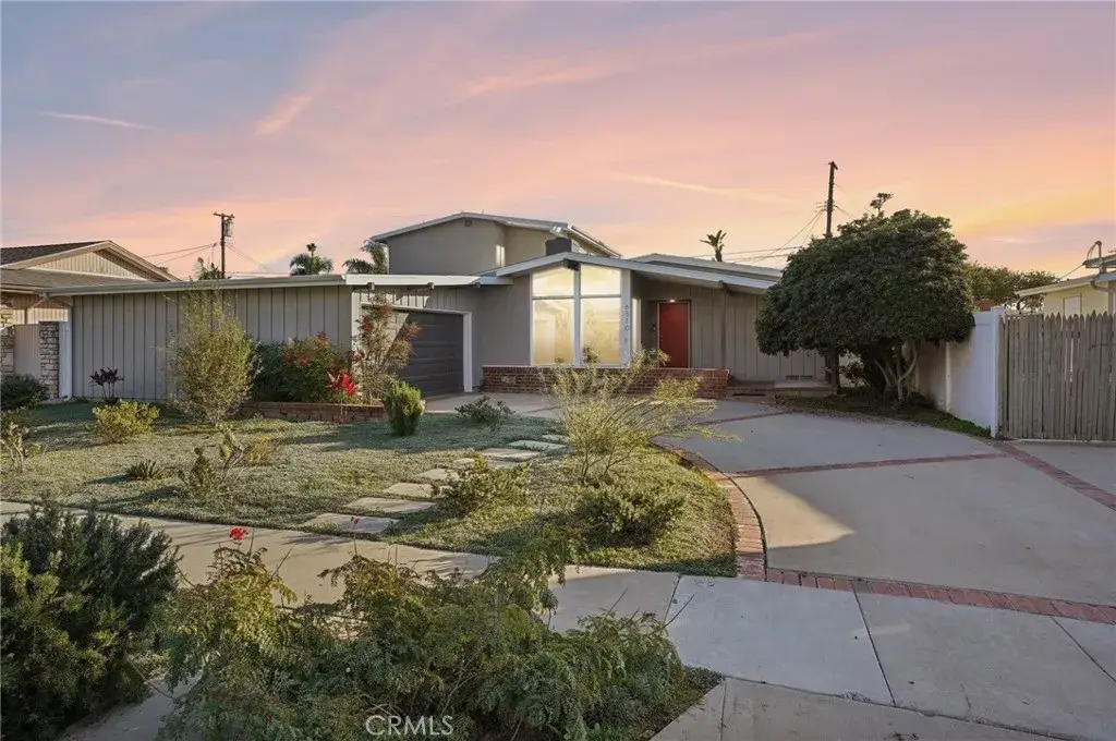 6510 E Driscoll Street, Long Beach, CA 90815 - Image #1