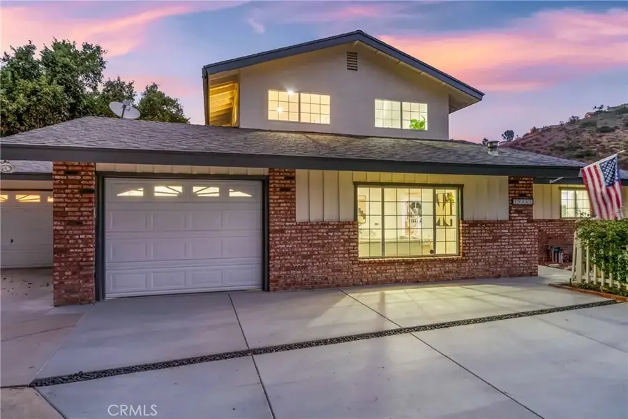 19261 Brae, Santa Ana, CA 92705 - Image #2