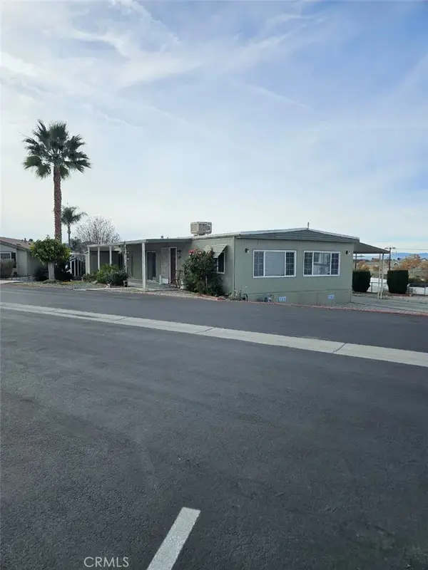 1536 S State #156, Hemet, CA 92543