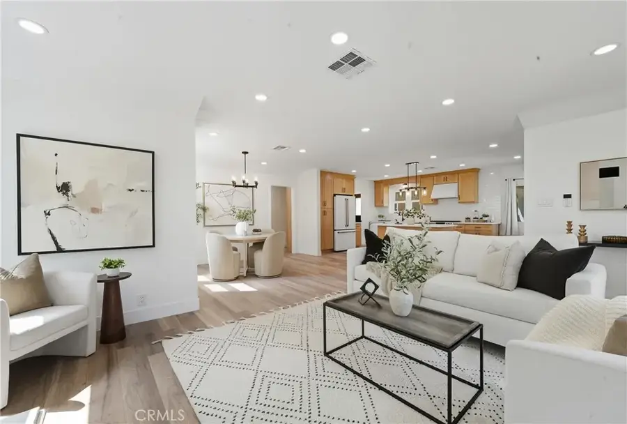 8909 S 5th Avenue, Inglewood, CA 90305 - Image #3