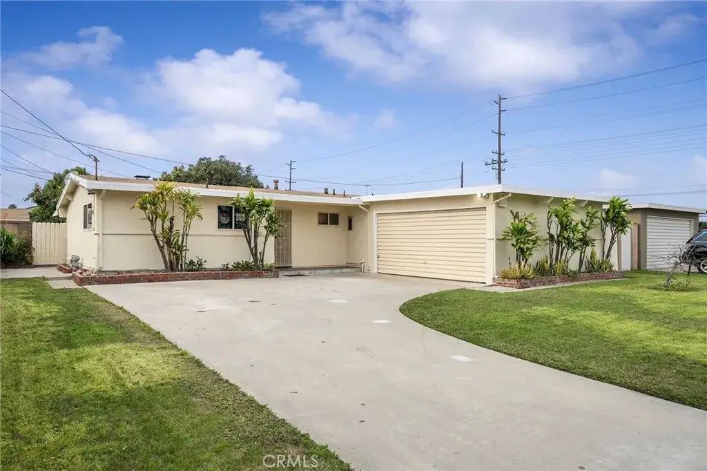 10031 Burgundy, Anaheim, CA 92804 - #1