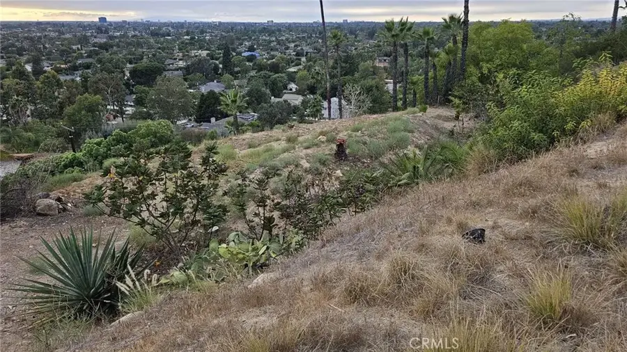 1822 Loma Roja, Santa Ana, CA 92705 - #3