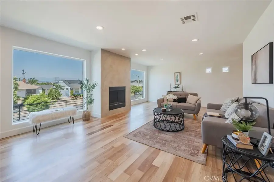 5714 Brushton, Los Angeles, CA 90008 - #2