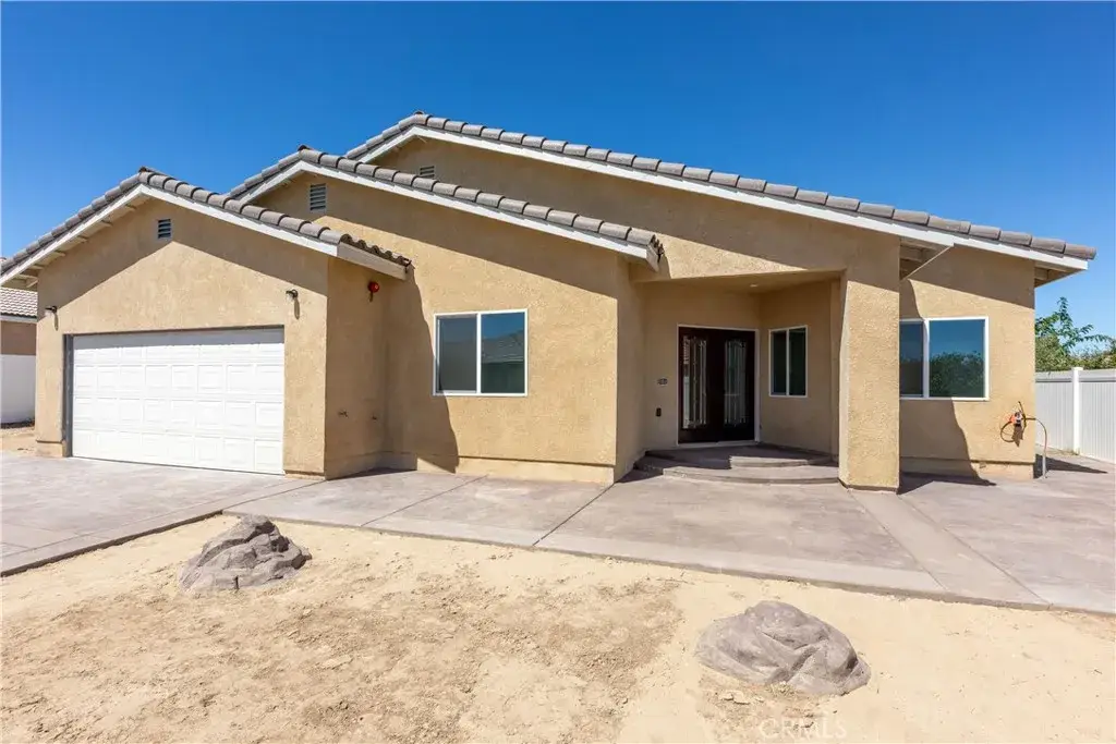 26826 Silver Lakes Parkway, Helendale, CA 92342 - Image #1