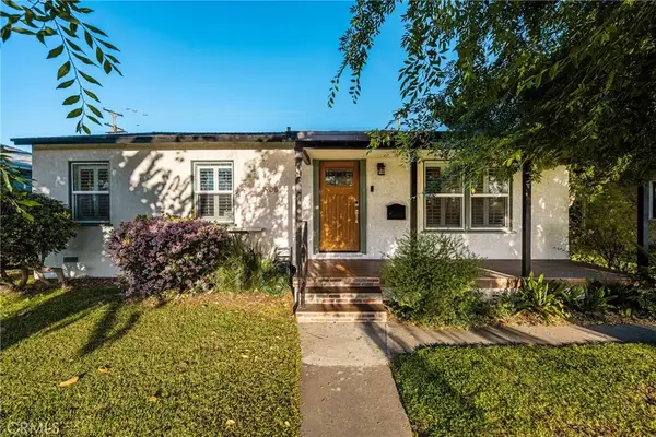 1908 Clark, Long Beach, CA 90815