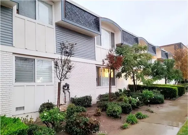 1725 Loma #16, Long Beach, CA 90804