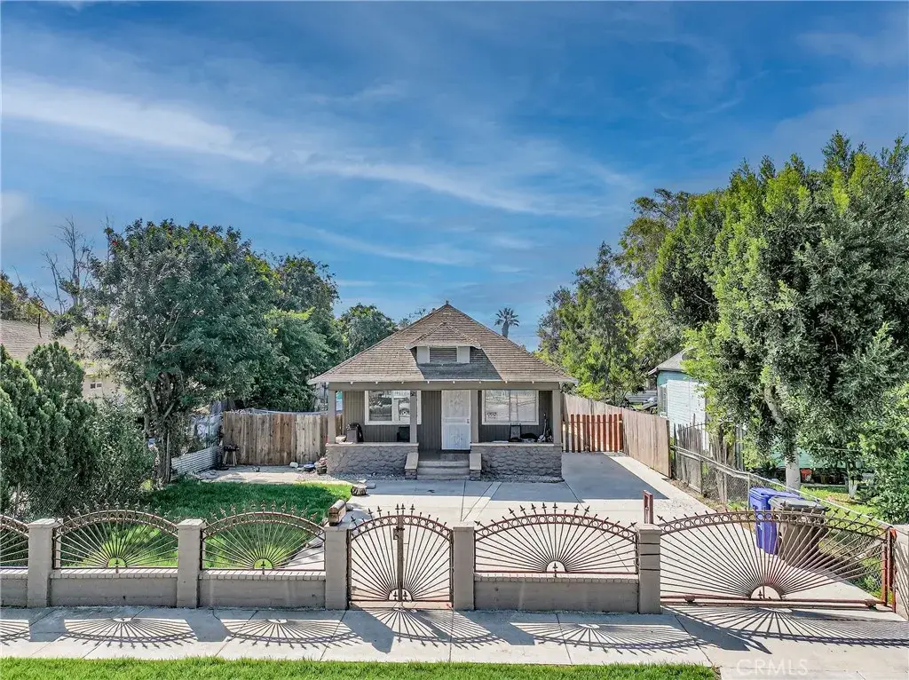 521 W Sunkist, Ontario, CA 91762 - #1