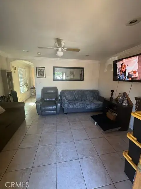 223 S Kern, Los Angeles, CA 90022 - #3