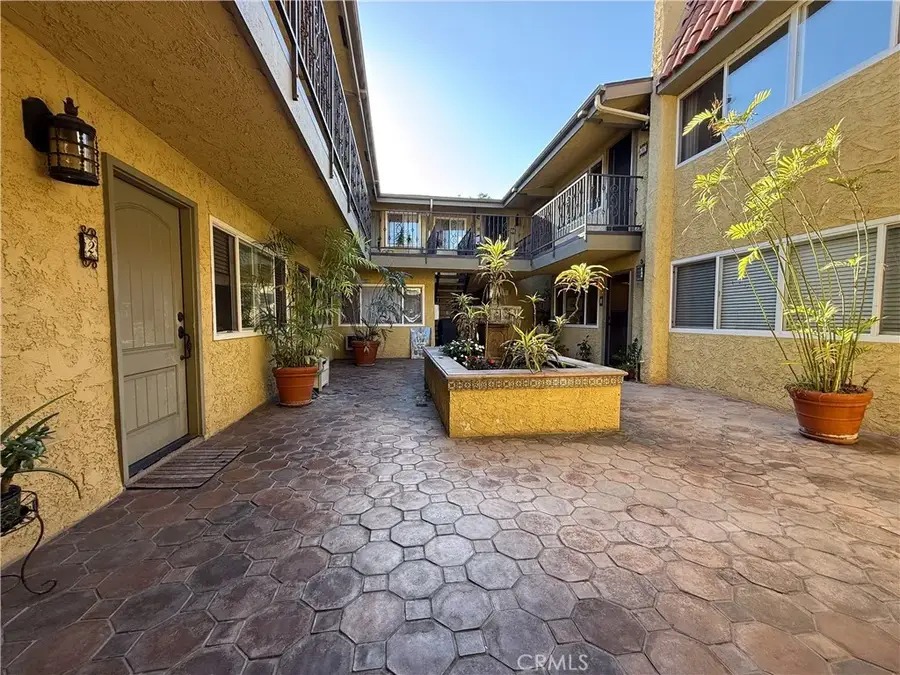 645 Temple #5, Long Beach, CA 90814 - #2