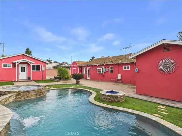 677 E Orangewood, Covina, CA 91723