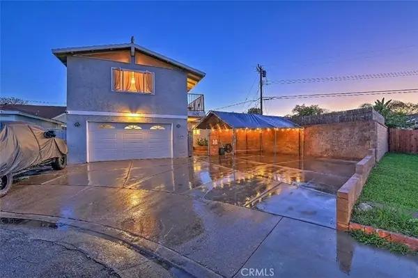 8297 E Carburton, Long Beach, CA 90808