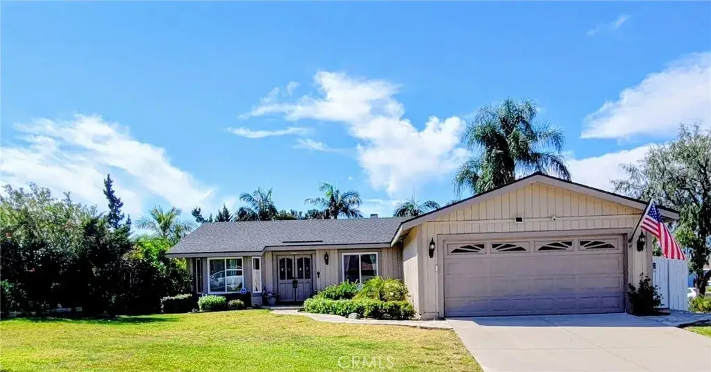 2106 S Belle, Corona, CA 92882 - #1