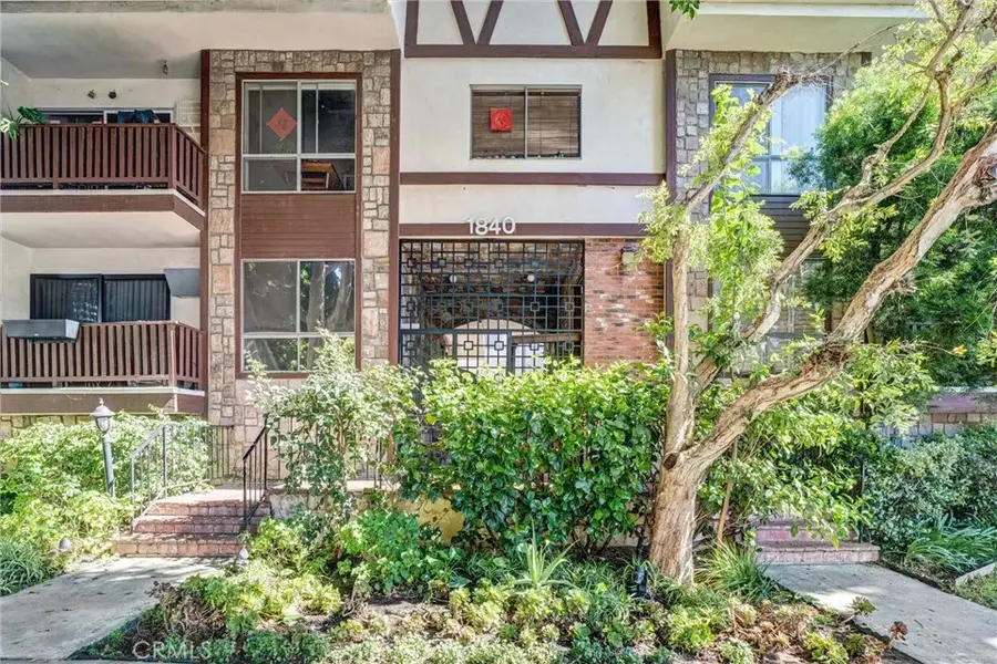 1840 Camden #202, Los Angeles, CA 90025 - #2