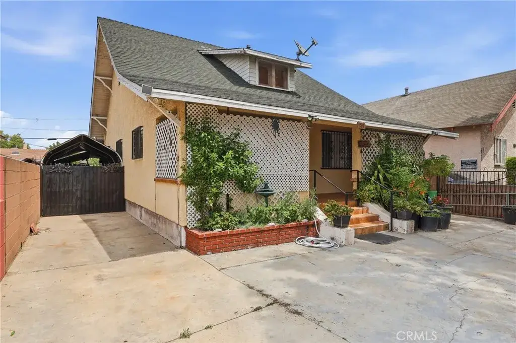 201 W 50th, Los Angeles, CA 90037 - #1