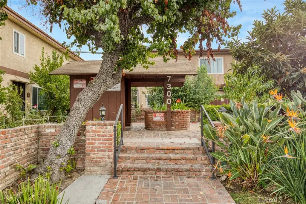 7300 Lennox #J5, Van Nuys, CA 91405 - #1