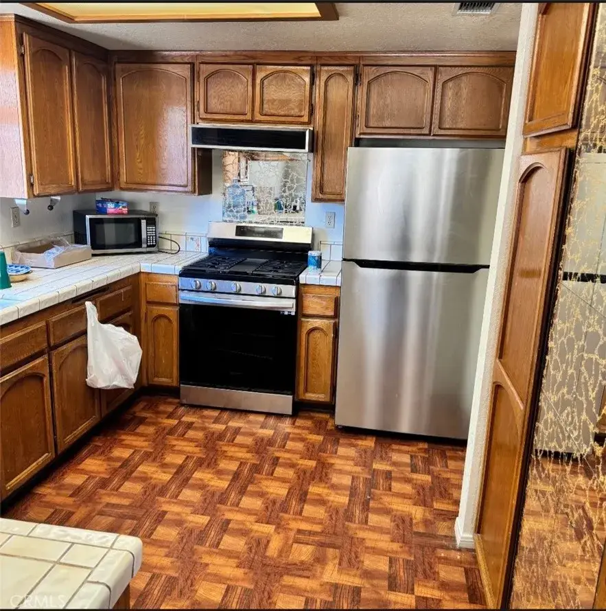15087 Whitekirk, Victorville, CA 92394 - #3
