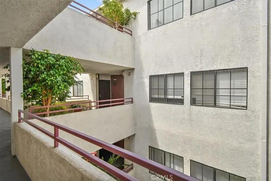 730 W 4th, Long Beach, CA 90802 - #3