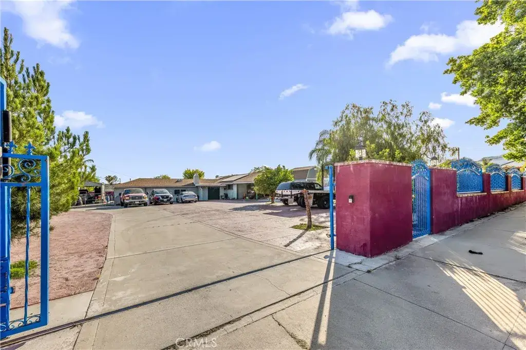 13441 Fenton, Sylmar, CA 91342 - #1