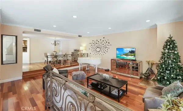 2235 Century Hill, Los Angeles, CA 90067
