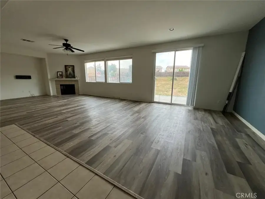 13803 Coolidge, Oak Hills, CA 92344 - #3