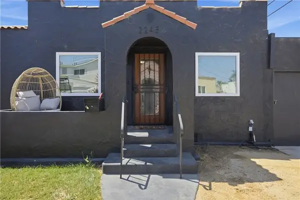 2245 Pine Avenue, Long Beach, CA 90806