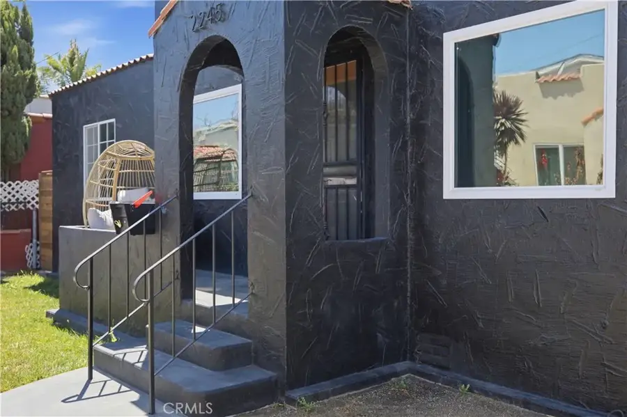 2245 Pine Avenue, Long Beach, CA 90806 - #3