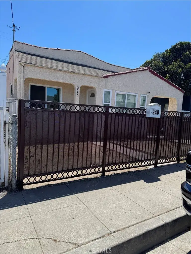 940 W Magnolia, Compton, CA 90220 - #2