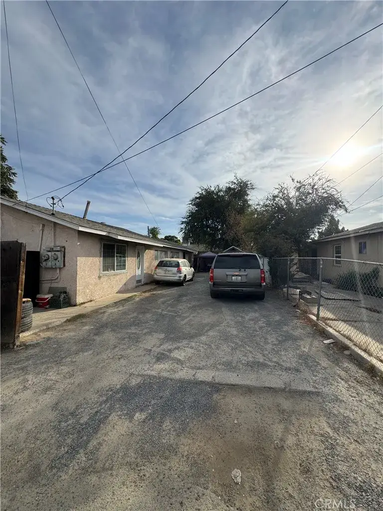 907 Kensington, Delano, CA 93215 - #3