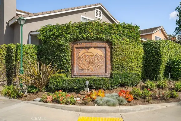 2037 Pine Hurst, Hawthorne, CA 90250