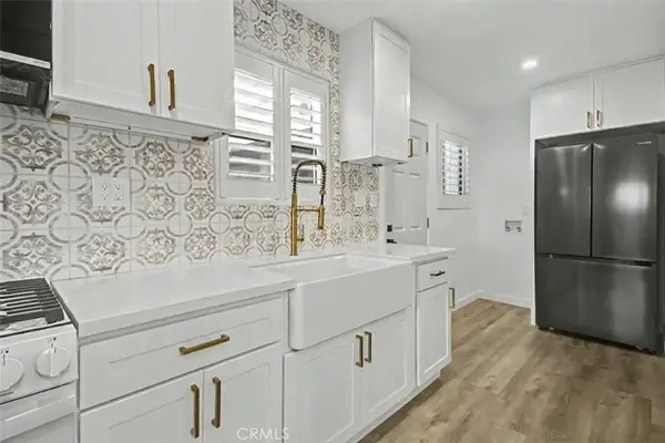 1819 Cerritos Avenue, Long Beach, CA 90806
