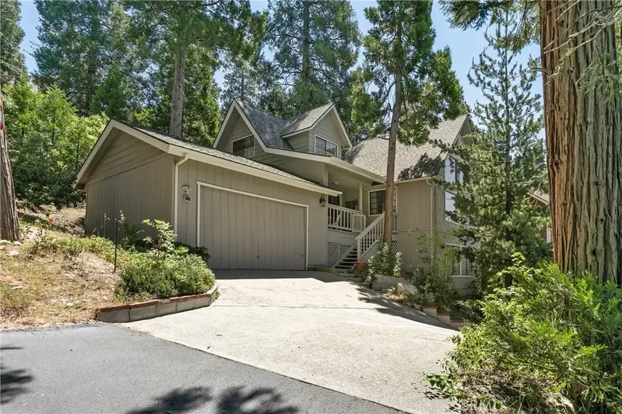 329 Grass Valley Road, Lake Arrowhead, CA 92352 - #3
