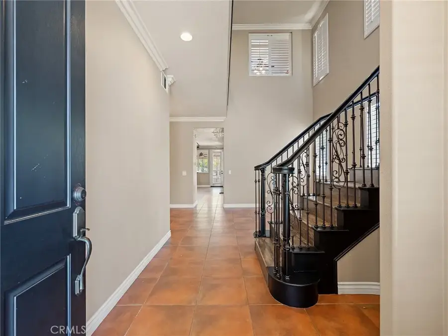 28304 Lorita Lane, Saugus, CA 91350 - #3