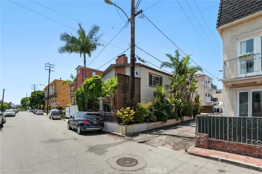 3315 Strongs Drive, Los Angeles, CA 90292 - #2