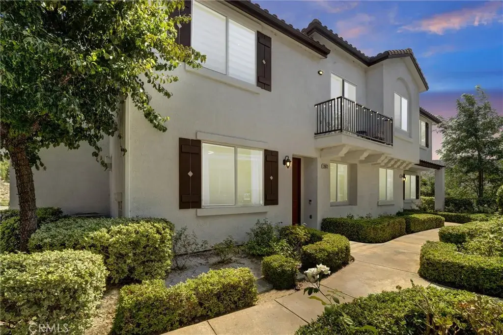 28072 Catherine Drive, Canyon Country, CA 91351 - Image #1