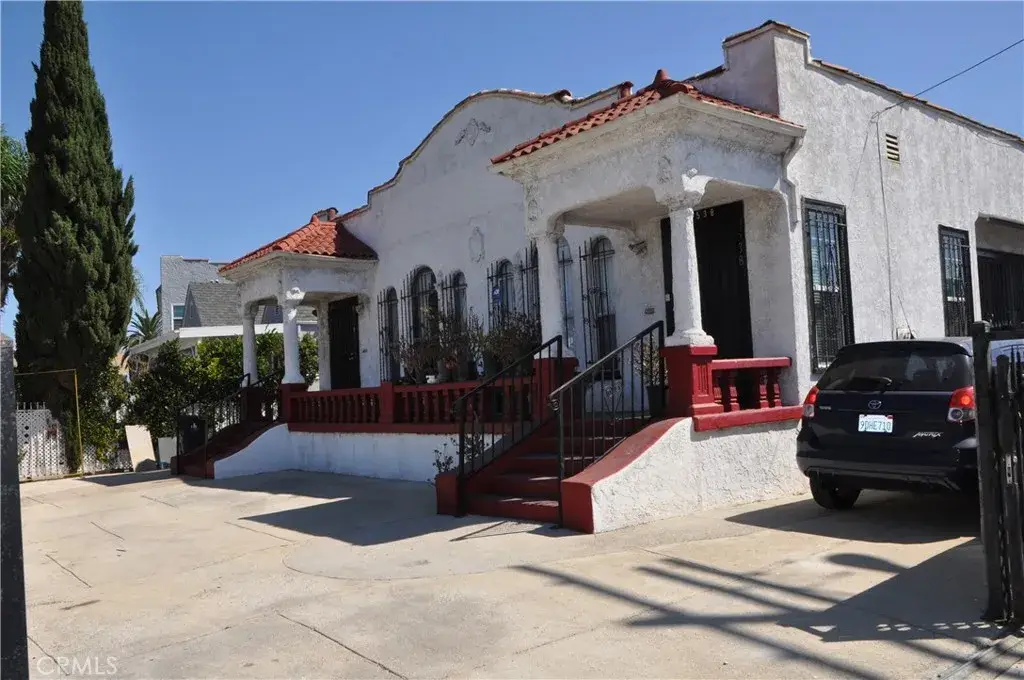 2536 S Rimpau Boulevard, Los Angeles, CA 90016 - Image #1