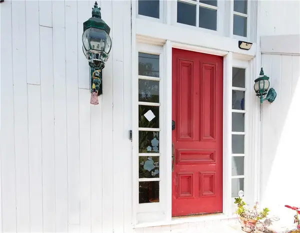 507 W Rustic Rd., Santa Monica, CA 90402