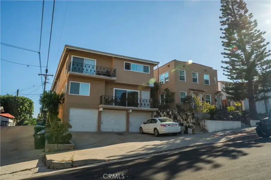 1129 W 10th Street, San Pedro, CA 90731 - Image #3