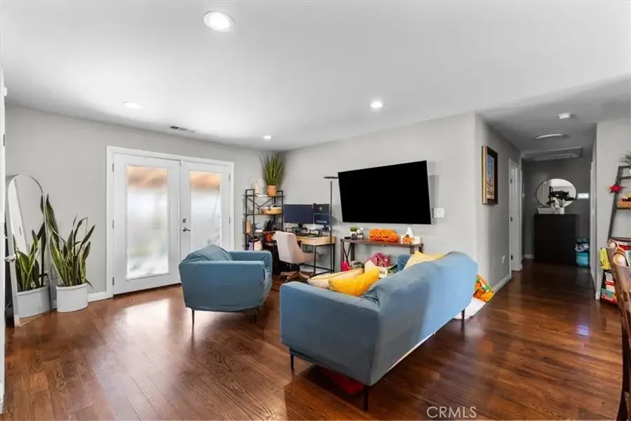 23033 Alexandria, Torrance, CA 90502 - Image #2