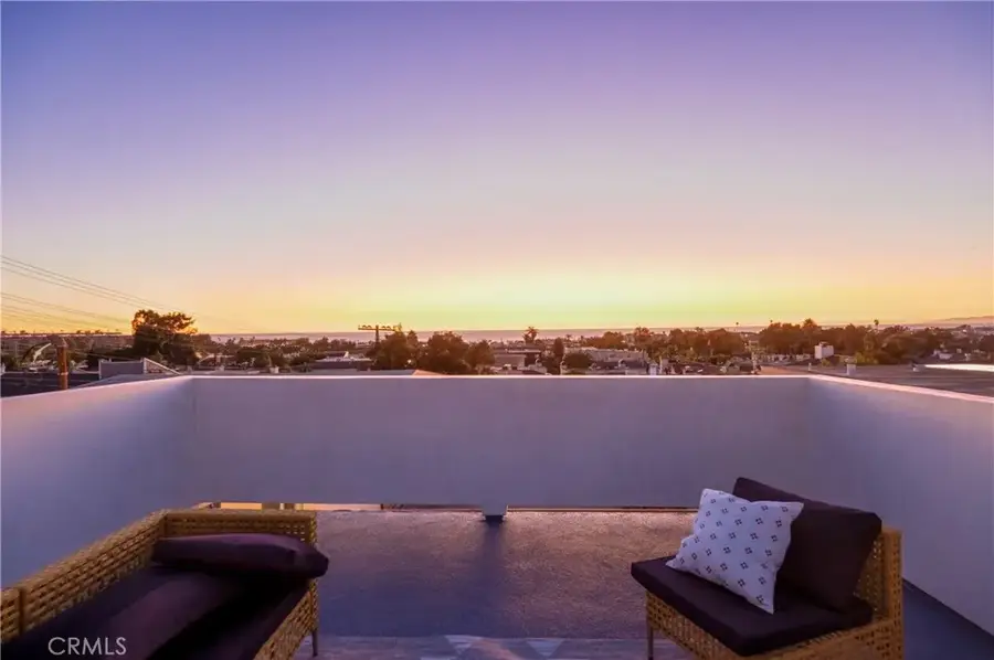 707 2nd Street, Hermosa Beach, CA 90254 - Image #2