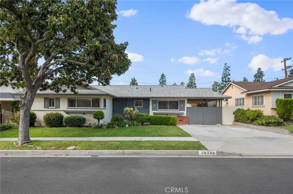 10525 S 8th Avenue, Inglewood, CA 90303 - Image #1