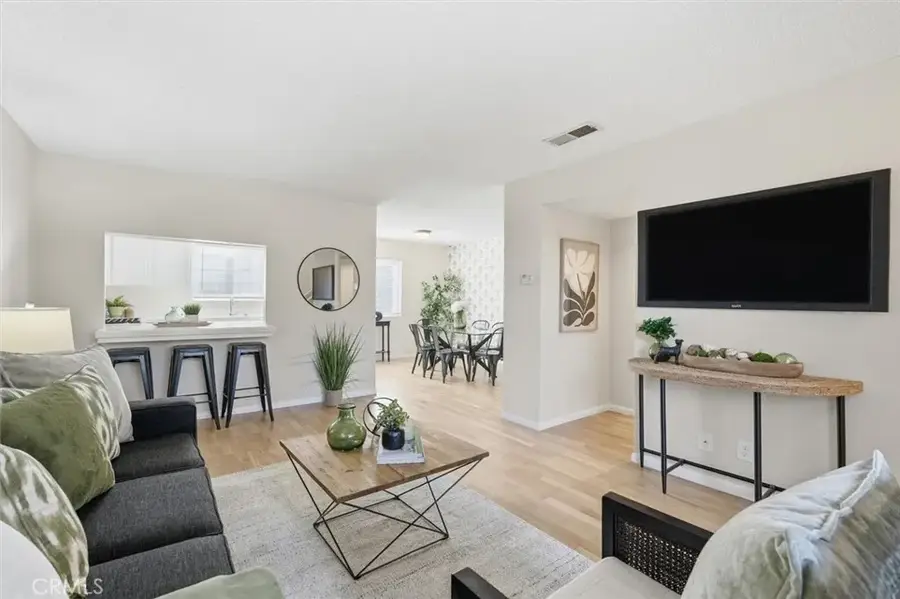 3101 Plaza Del Amo #8, Torrance, CA 90503 - Image #2