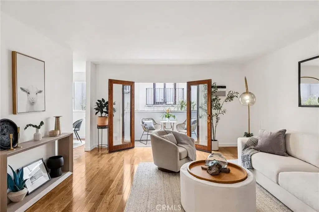 947 16th Street #5, Santa Monica, CA 90403 - Image #1