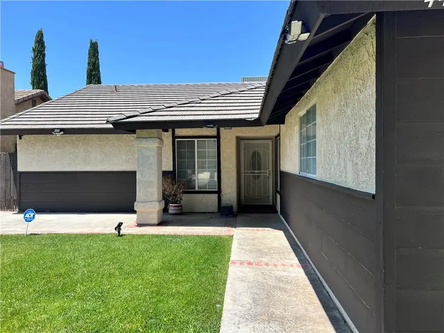44333 Albeck, Lancaster, CA 93536 - Image #2