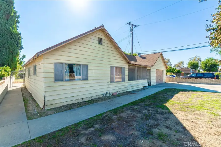 545 W Locust, Ontario, CA 91762 - Image #2