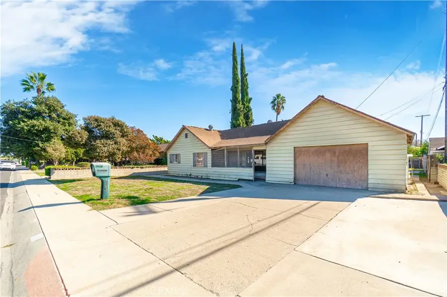 545 W Locust, Ontario, CA 91762 - Image #3