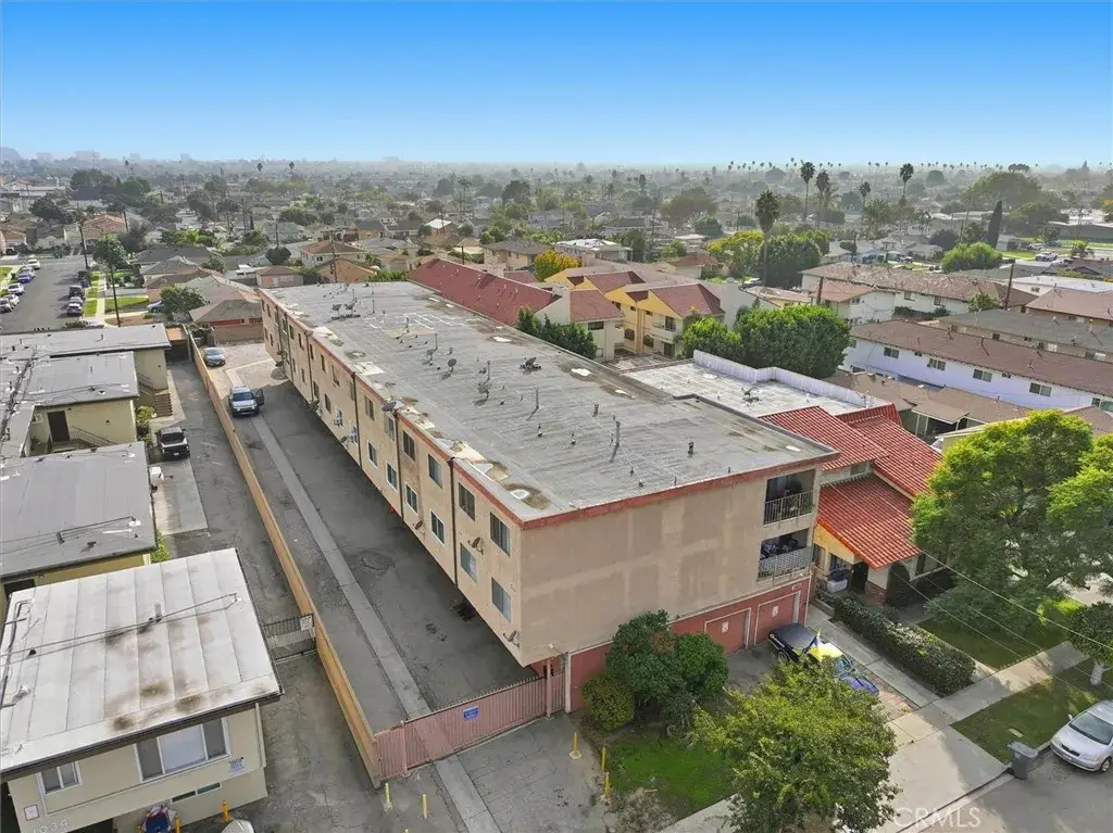 1036 Magnolia #207, Gardena, CA 90247 - Image #1