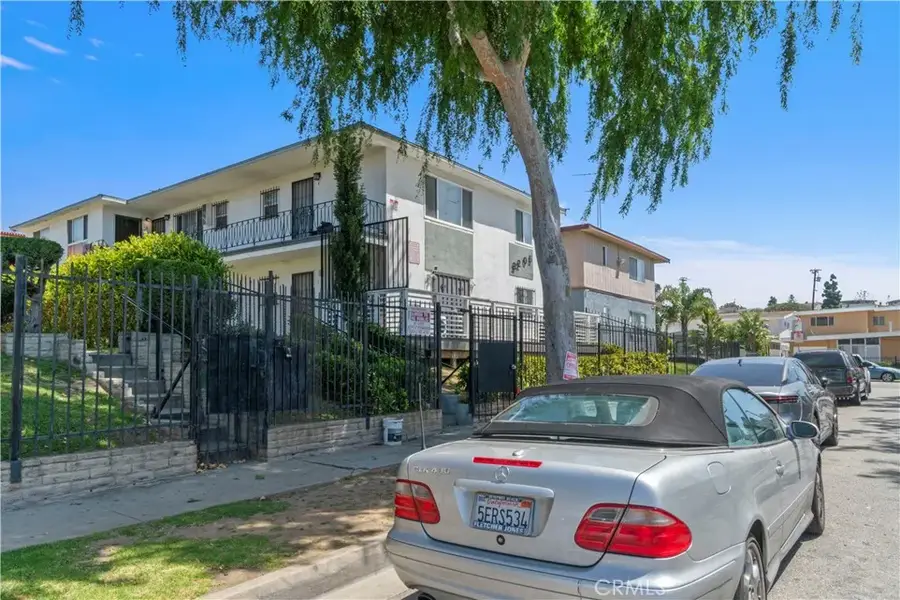 3205 Bartdon, Inglewood, CA 90303 - Image #2
