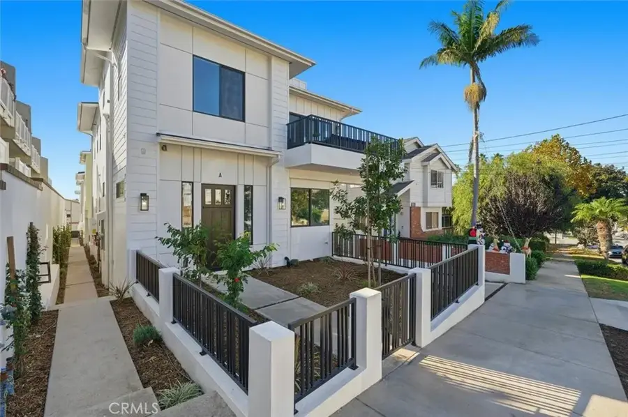 617 N Irena Avenue #A, Redondo Beach, CA 90277 - Image #2