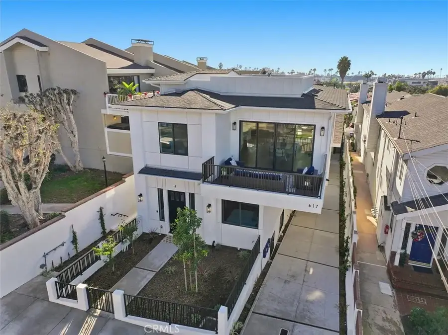 617 N Irena Avenue North #C, Redondo Beach, CA 90277 - Image #2